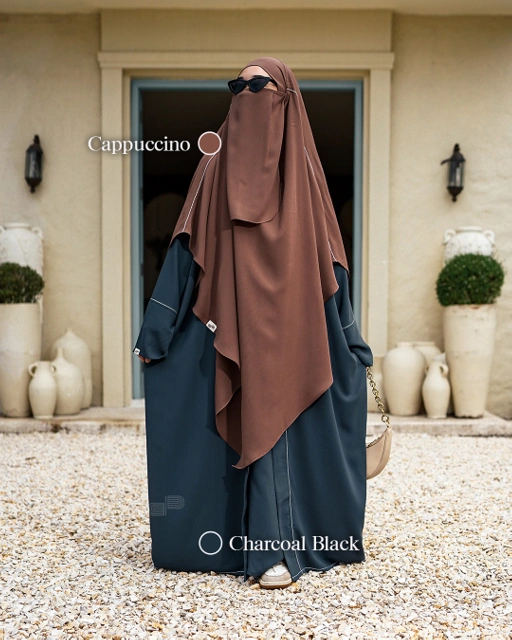 Image of Ryla Abaya dan French Khimar