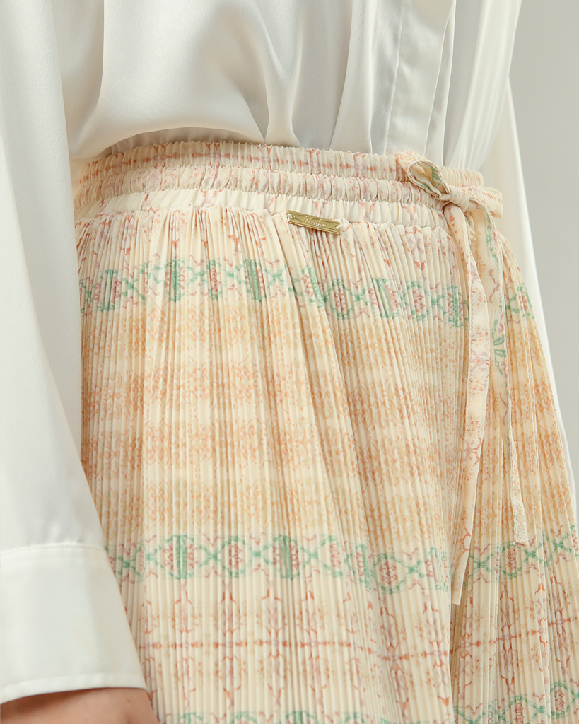 NAYANIKA PLEATED PANTS - RUBI