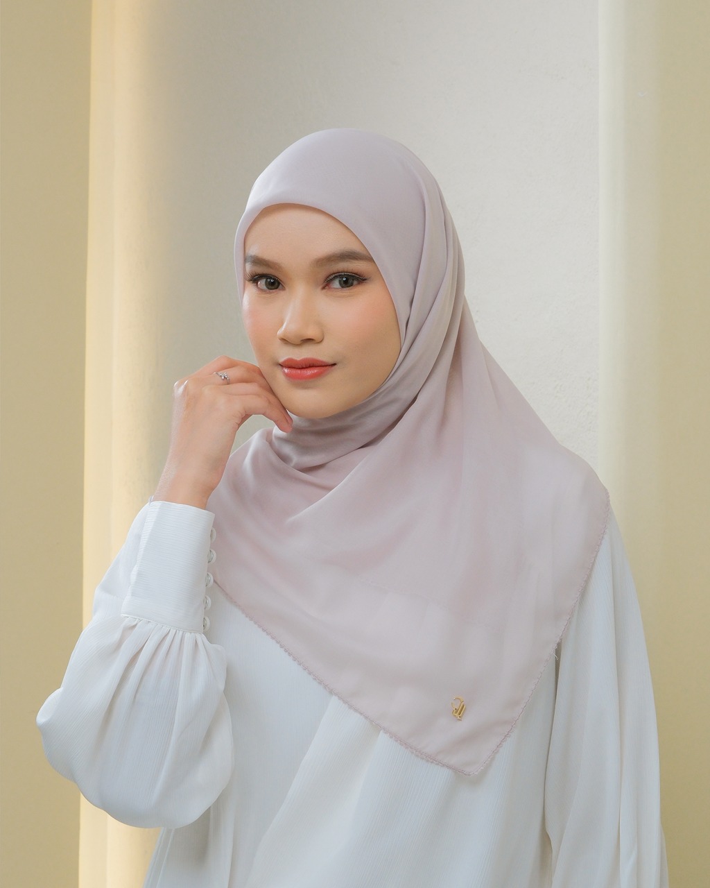 BASIC PARIS - LIGHT PLUM