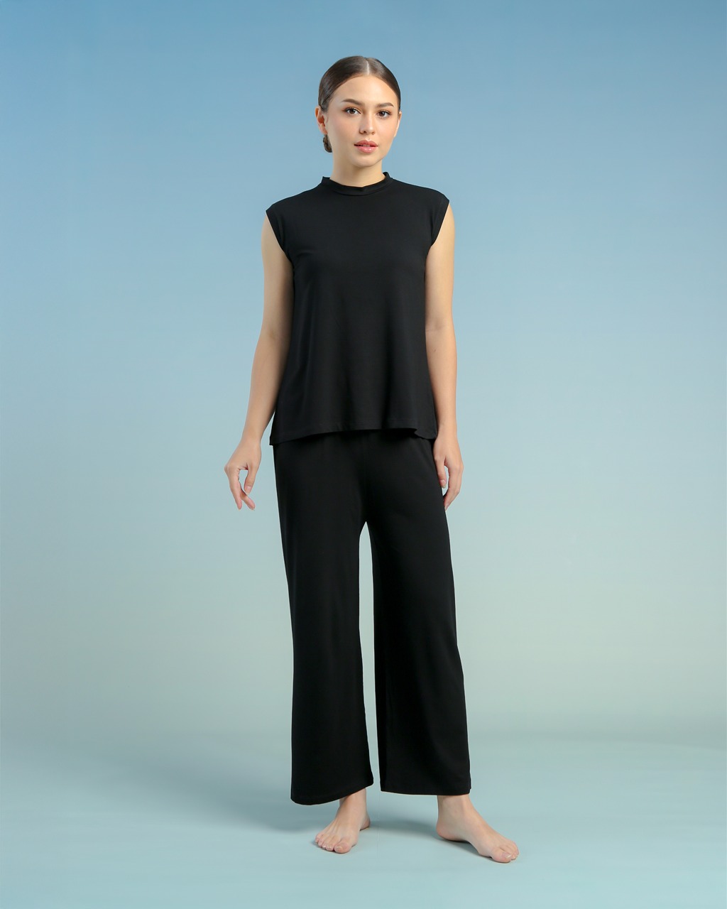 BALENS SLEEVELESS INNER - BLACK