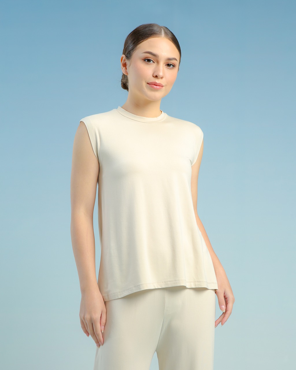 BALENS SLEEVELESS INNER - CREAM