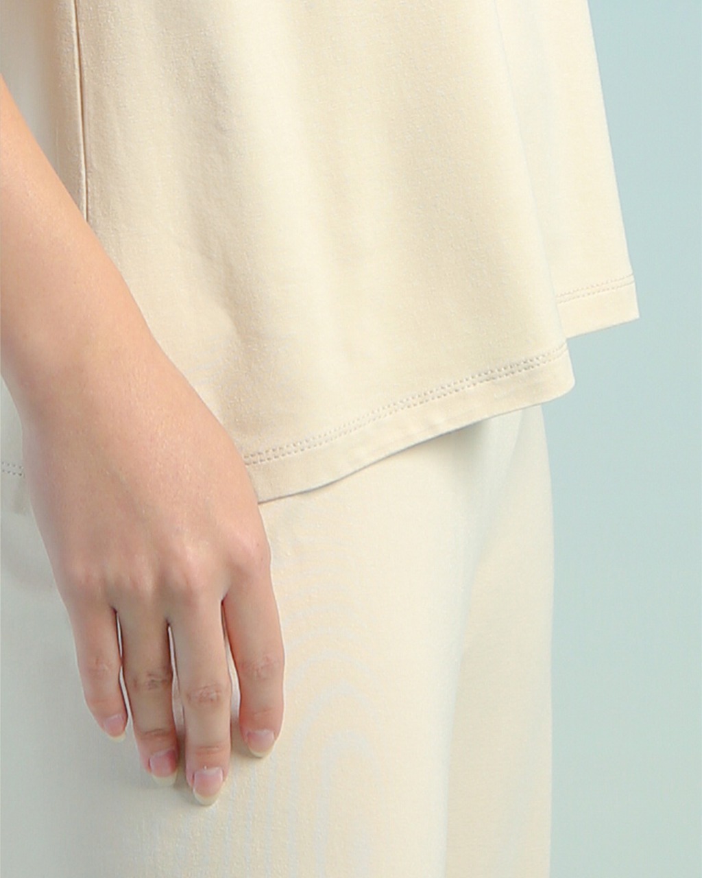 BALENS SLEEVELESS INNER - CREAM