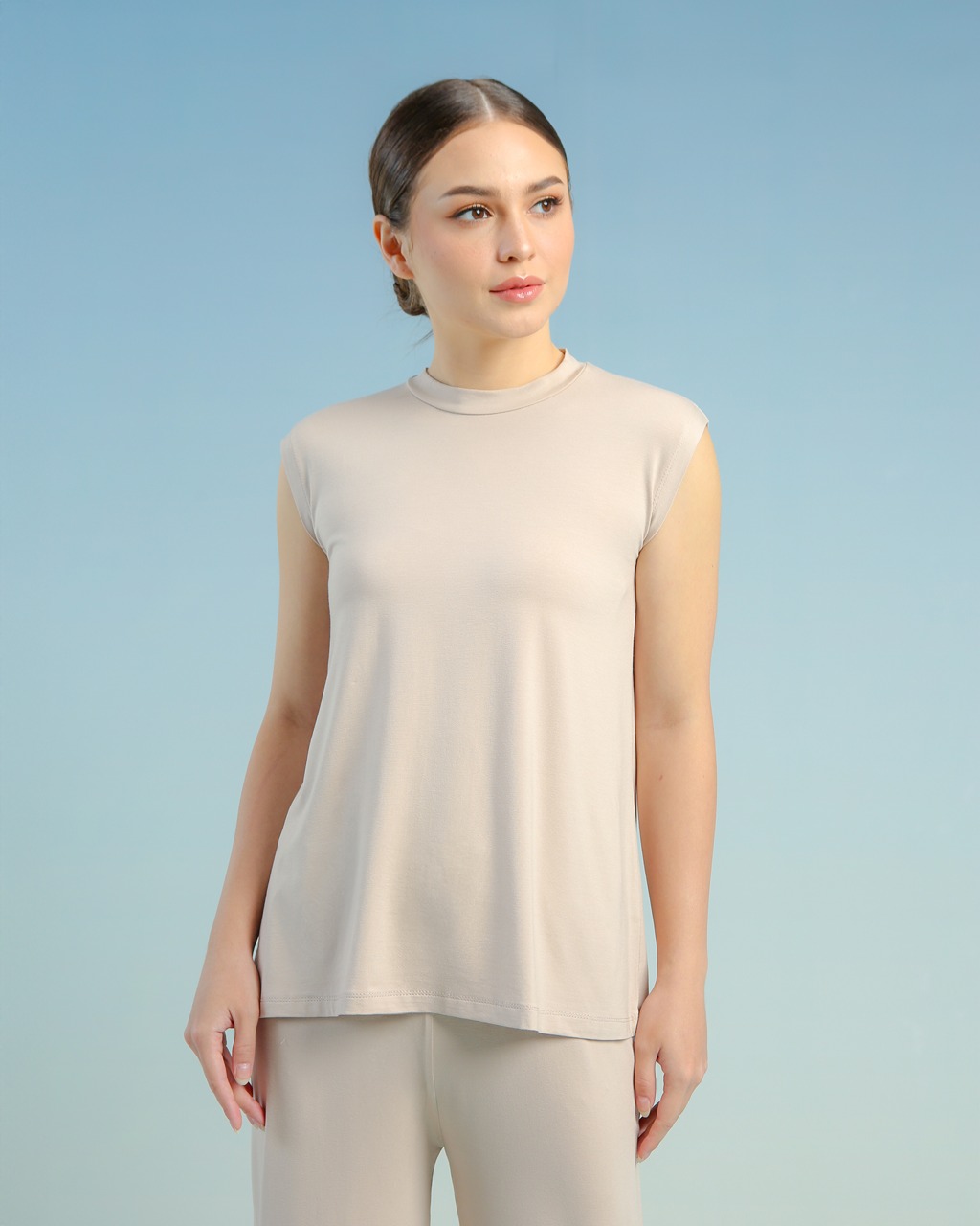 BALENS SLEEVELESS INNER - KHAKI