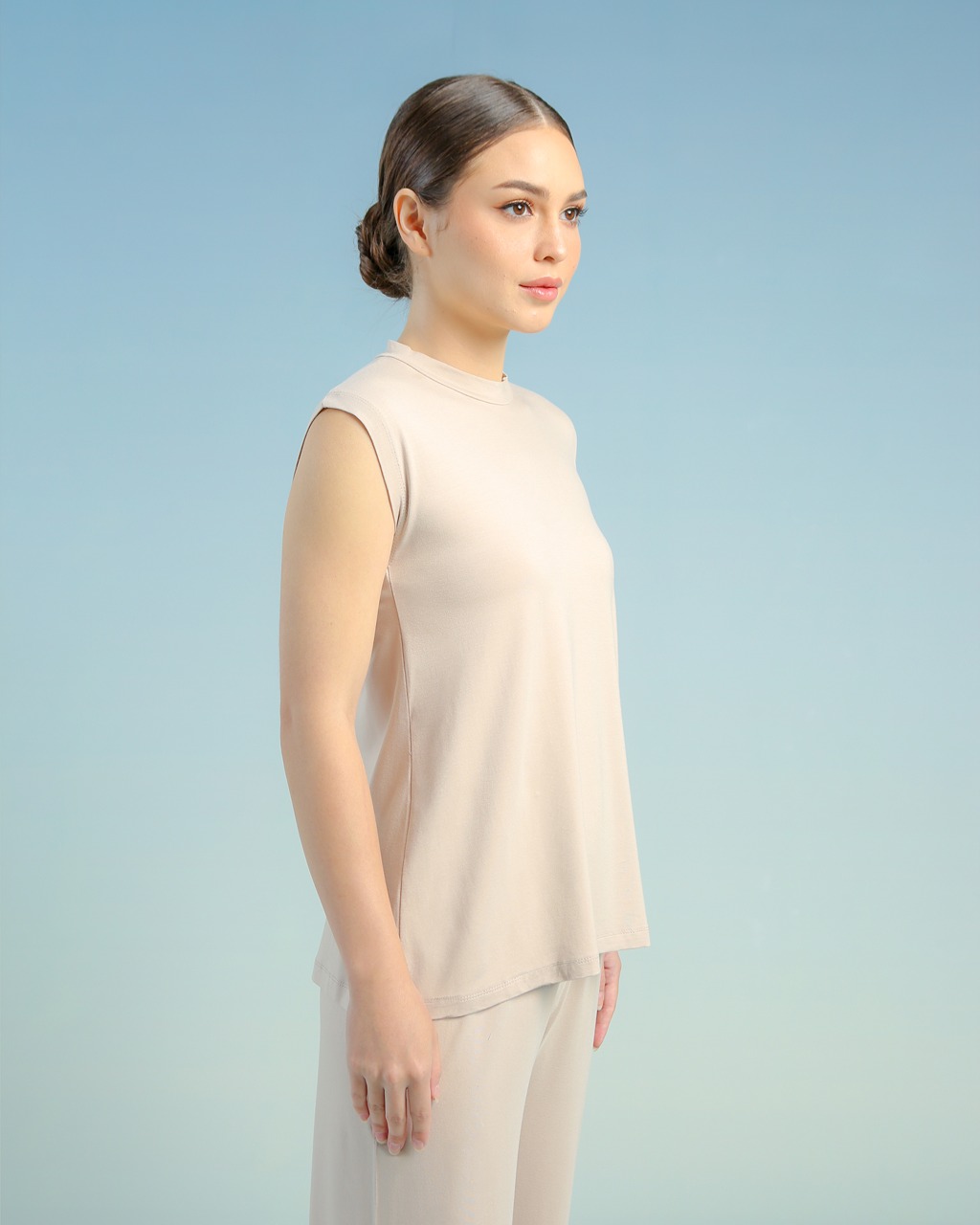 BALENS SLEEVELESS INNER - KHAKI