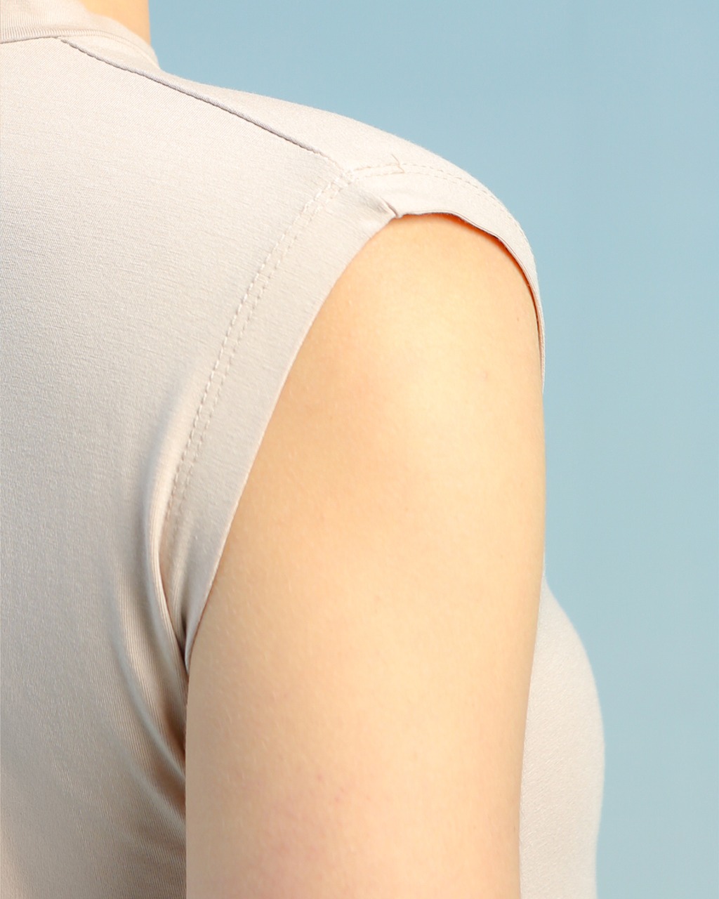 BALENS SLEEVELESS INNER - KHAKI