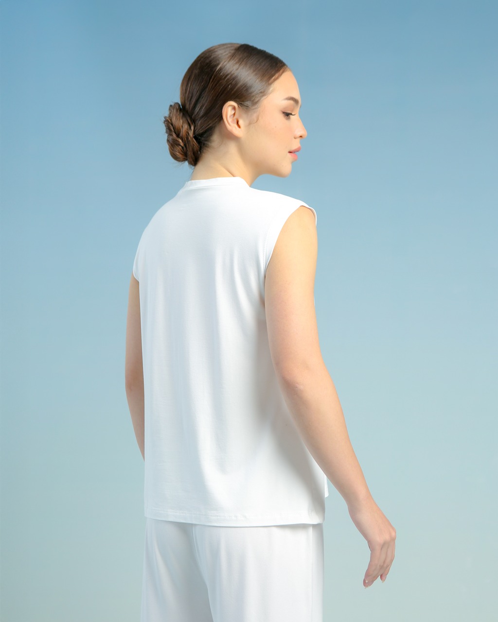BALENS SLEEVELESS INNER - OFF WHITE