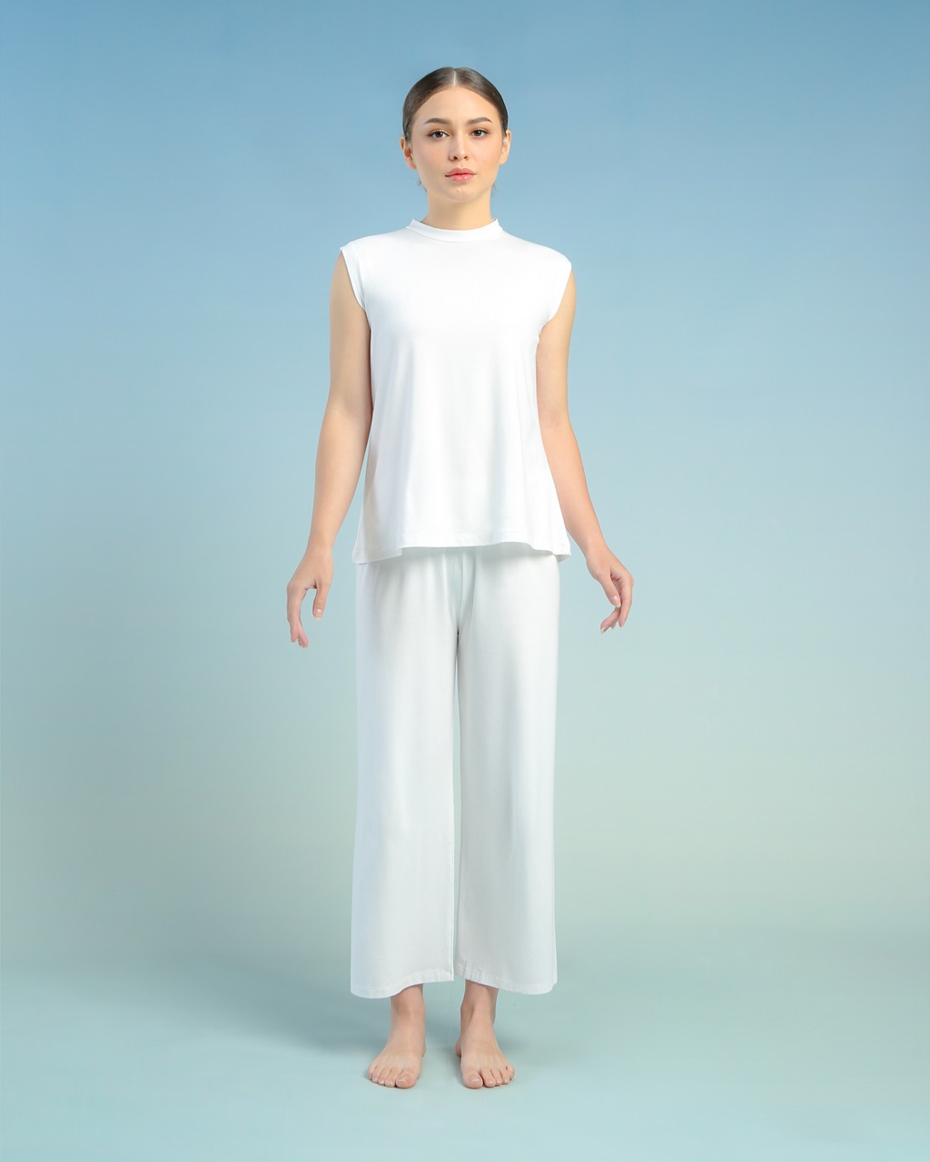 BALENS SLEEVELESS INNER - OFF WHITE