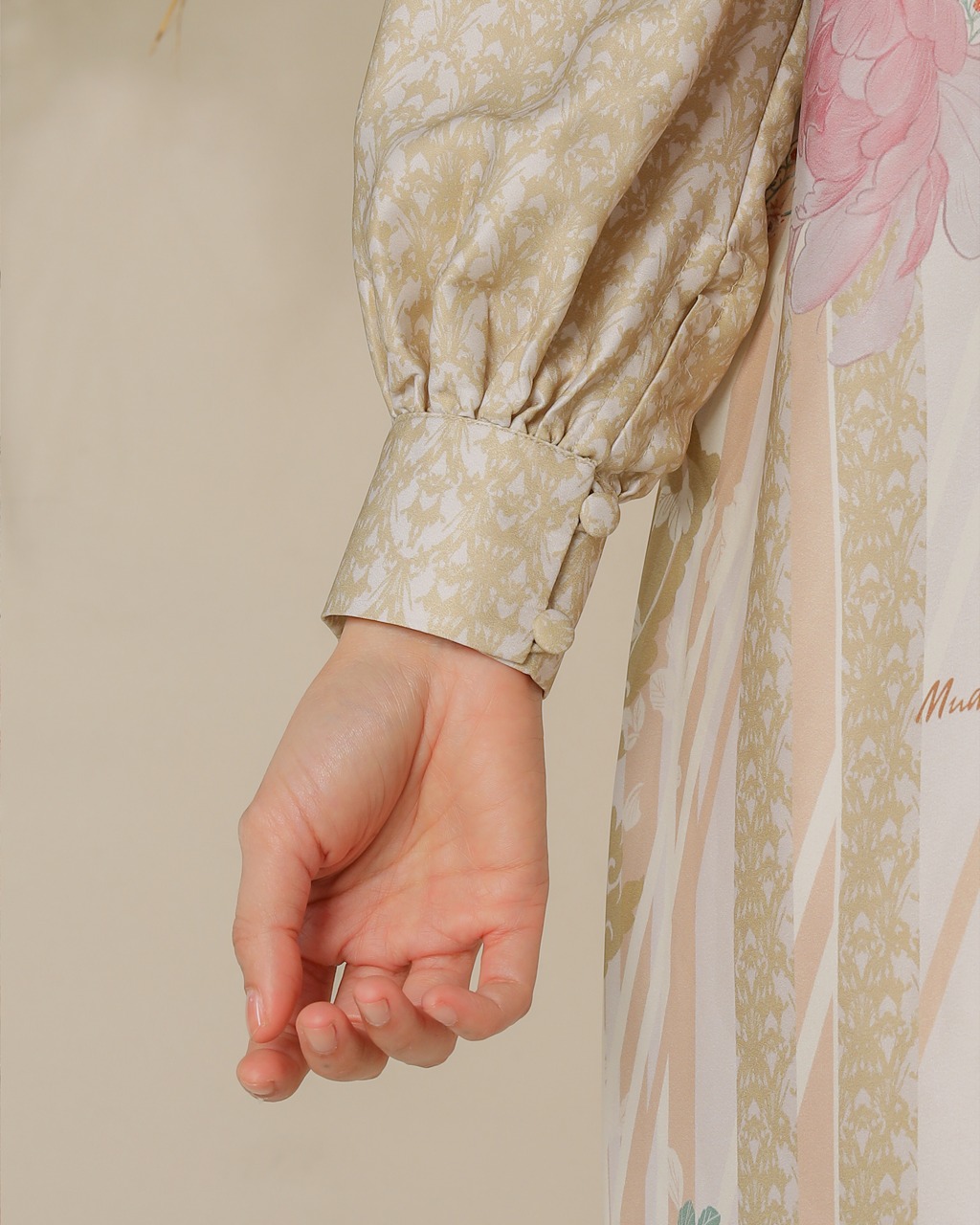 GANTARI DRESS - GOLD