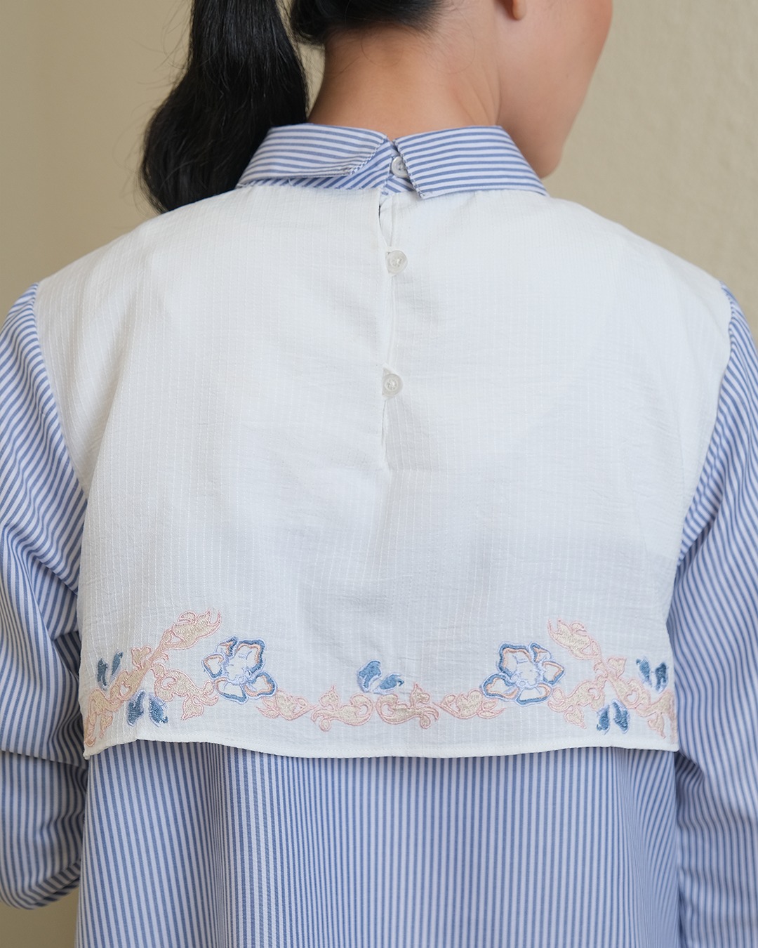 KEEVA BLOUSE - METAL BLUE