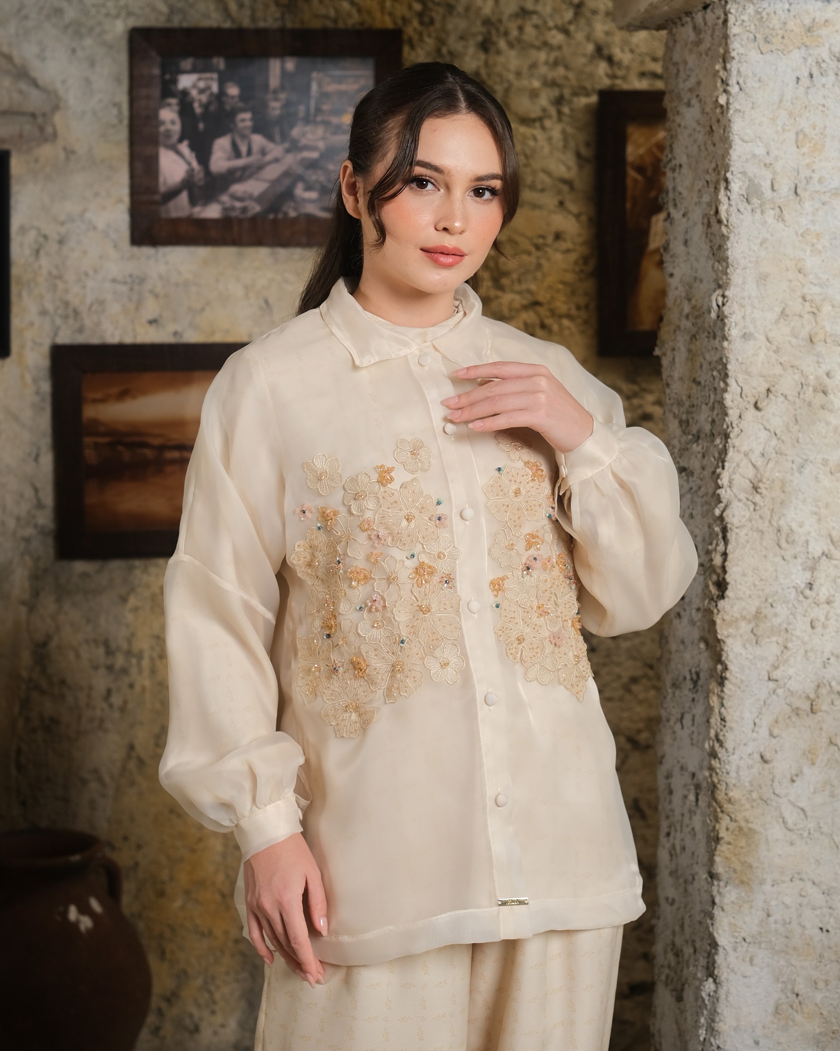 ALORA SHIRT - ALMOND OIL