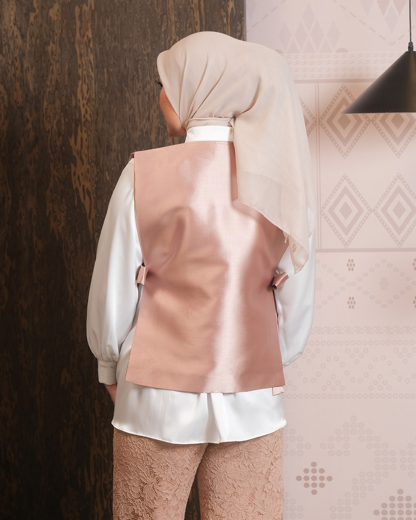 NYRA VEST - ROSE GOLD