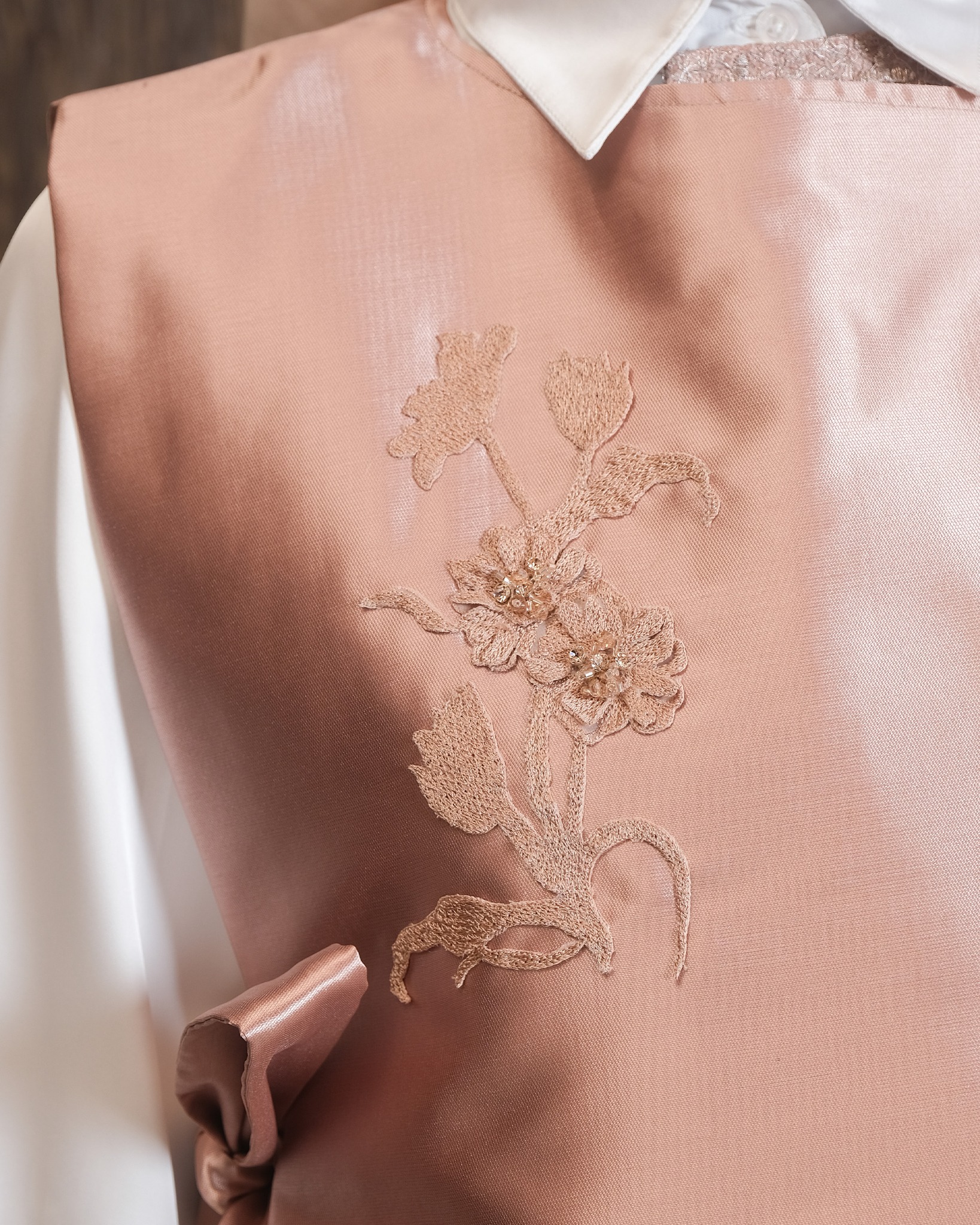 NYRA VEST - ROSE GOLD