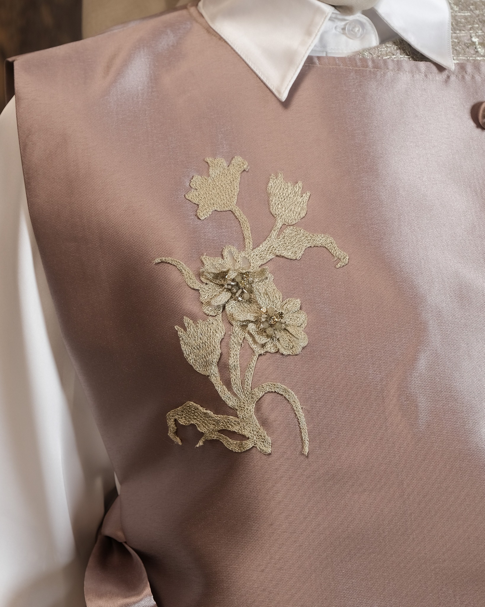 NYRA VEST - OLIVE