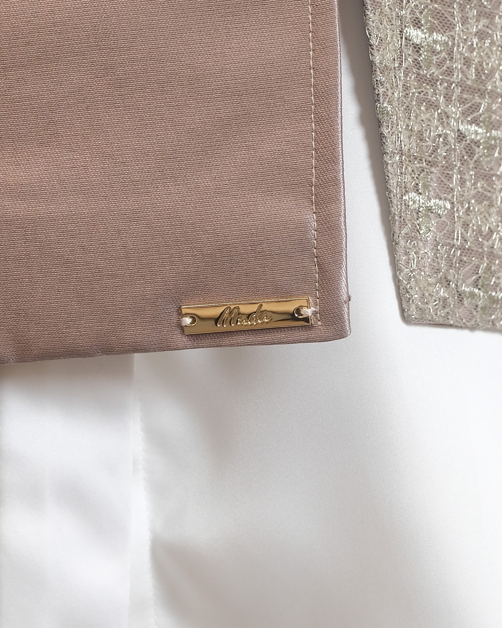 NYRA VEST - OLIVE