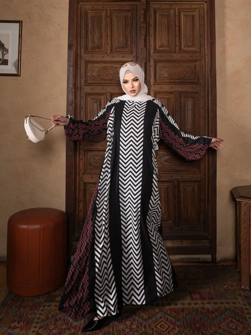 Image of TEREVIO Abaya Exclusive