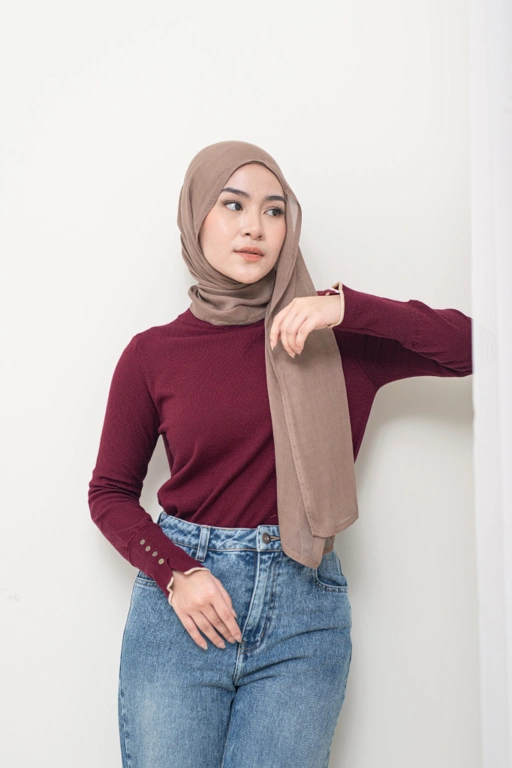 Image of Ivy Sweater Maroon