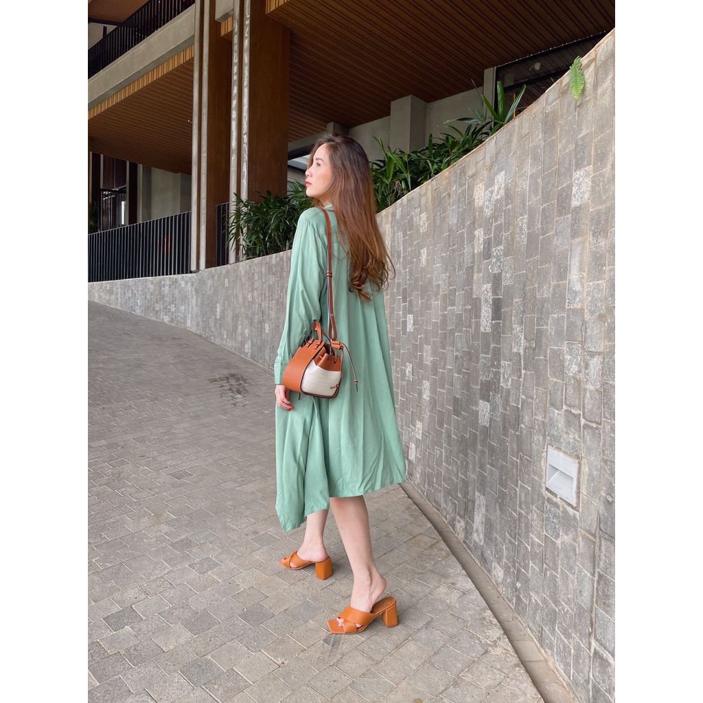 Consennso Assymestris shirt dress