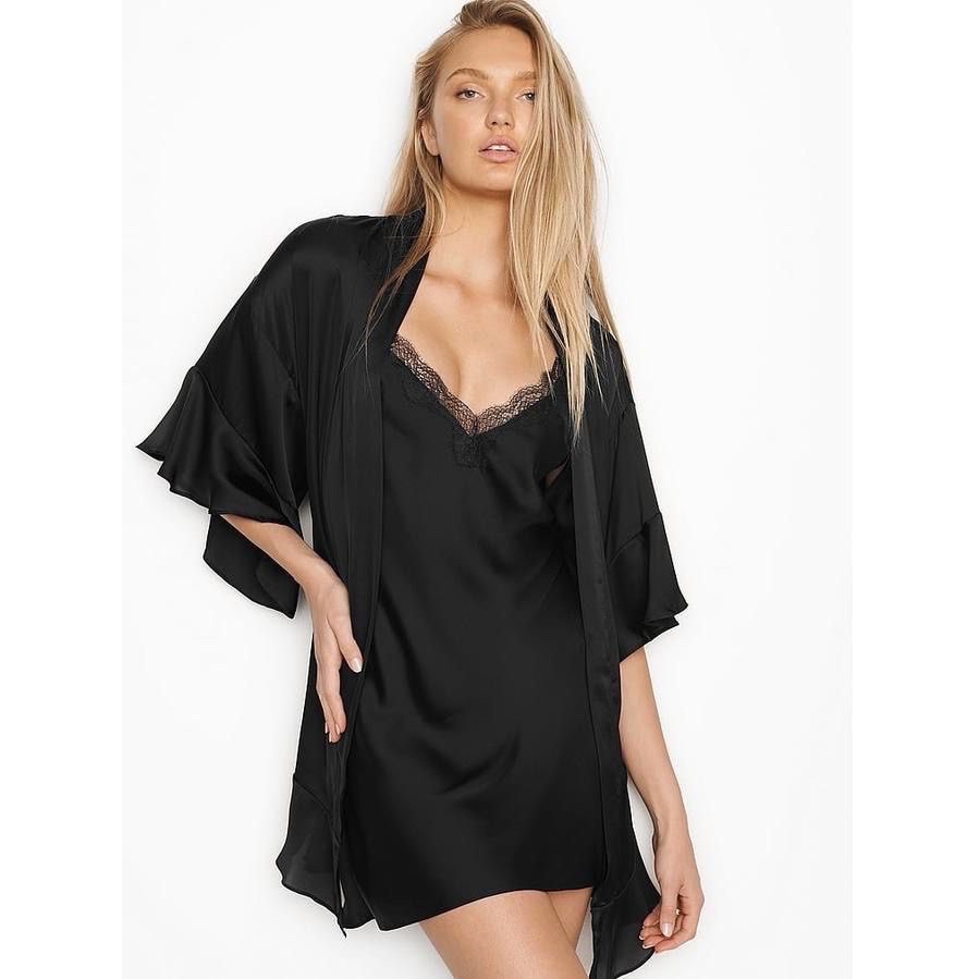 V**SS Silk Kimono Ruffle ( luaran aja ya tidak termasuk dalaman nya )