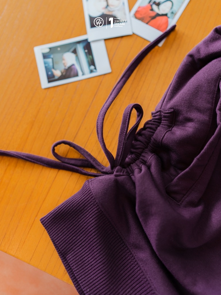 Hijacket Arumi Casual Sweatshirt – Modest & Feminim dengan Tali Serut