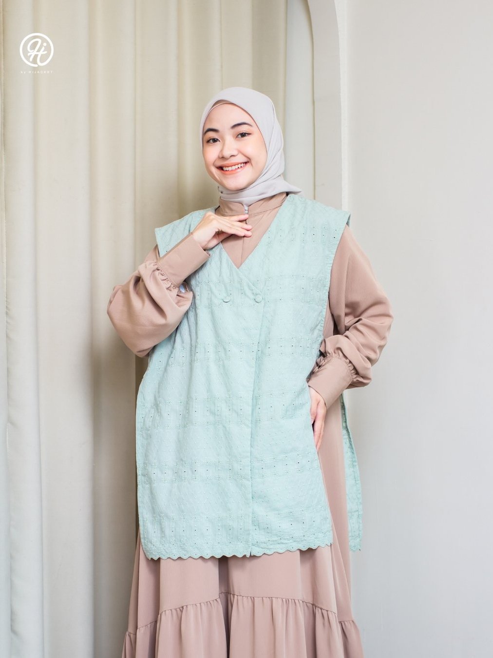 HJ Vest Nura