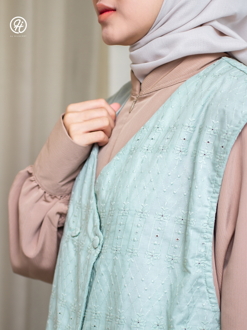 HJ Vest Nura