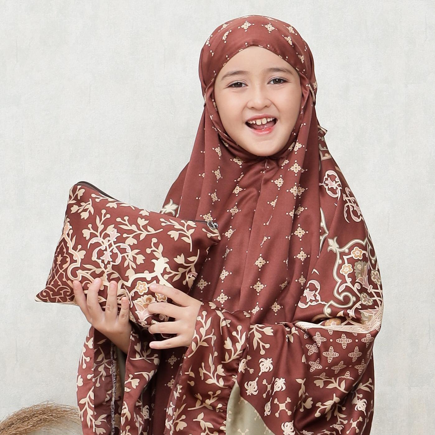 Mukena Anak sultan diory satin silk Lembut Muslim