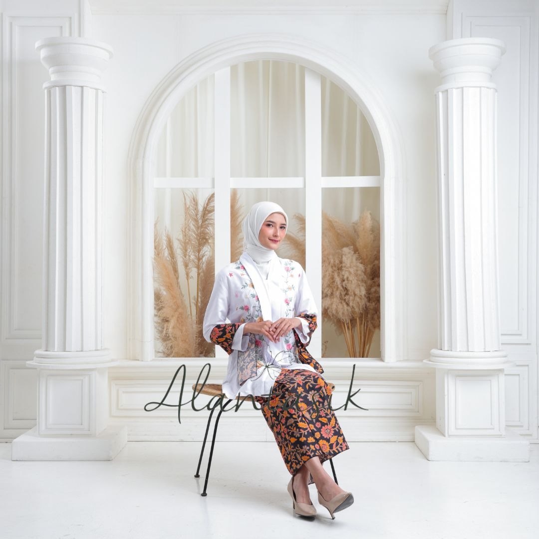 Kebaya Kartini BORDIR  Lengan Panjang bahan katun by alantasik