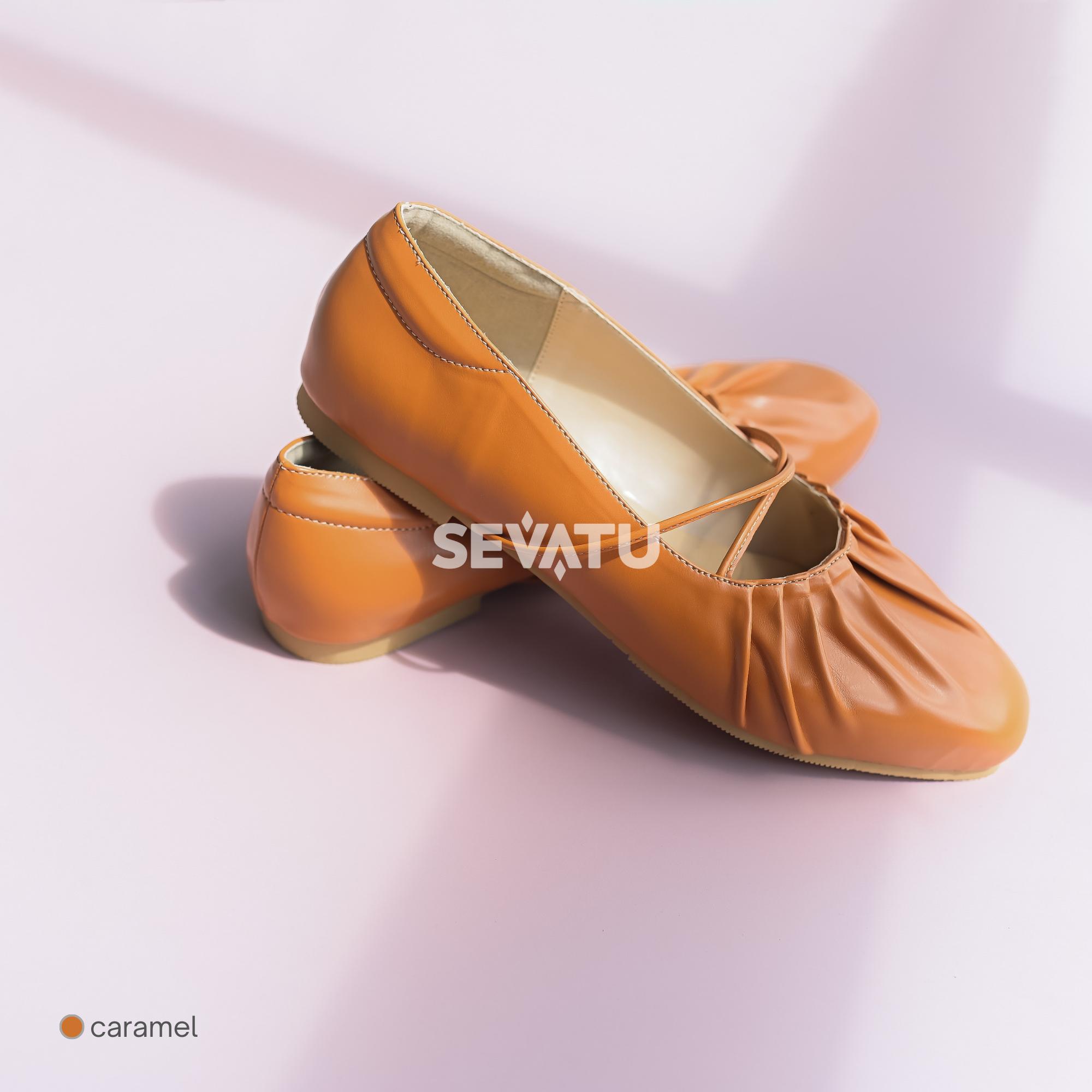 Moxha Flatshoes by Sevatu