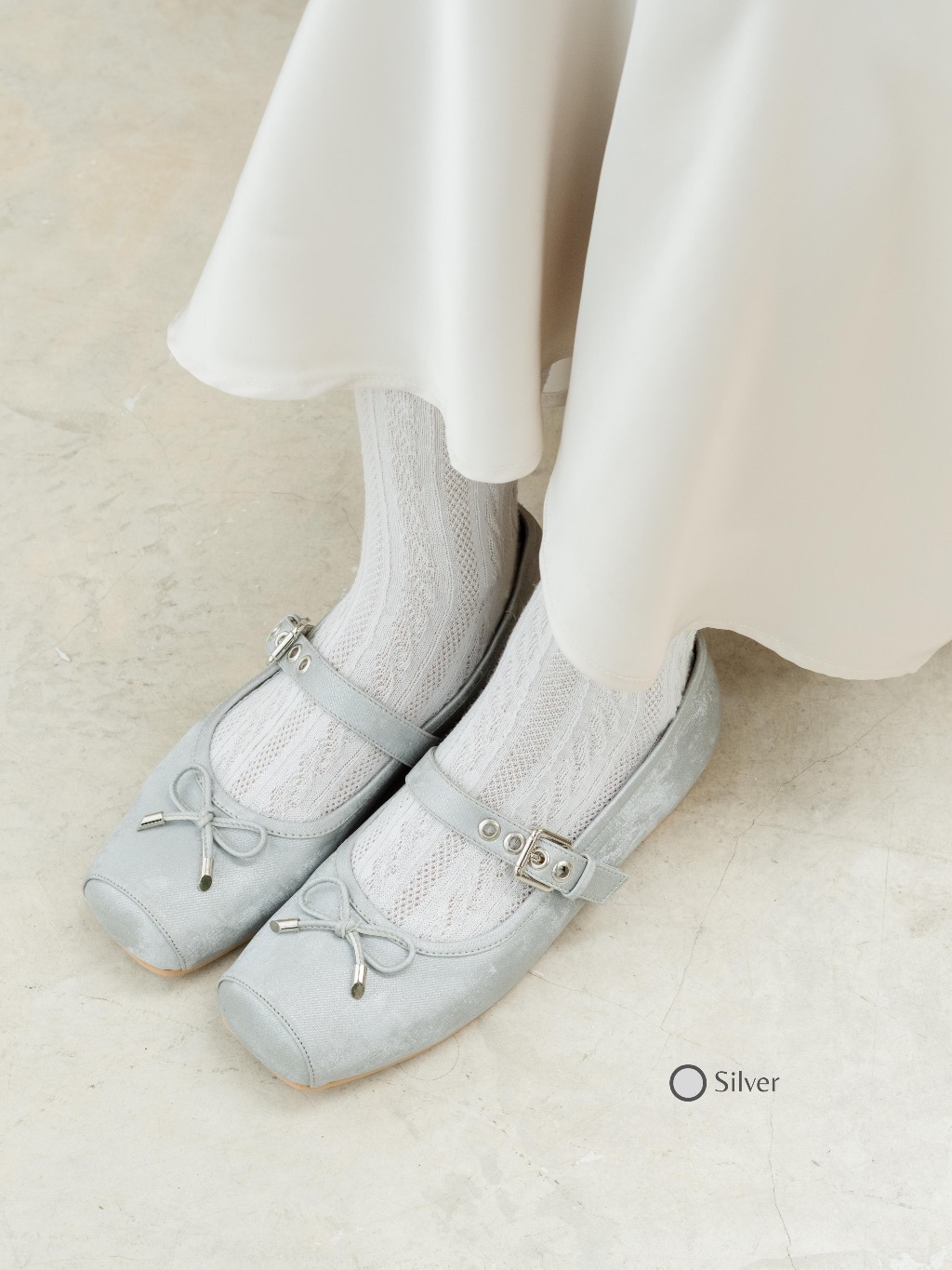 Lourie Flatshoes by SEVATU