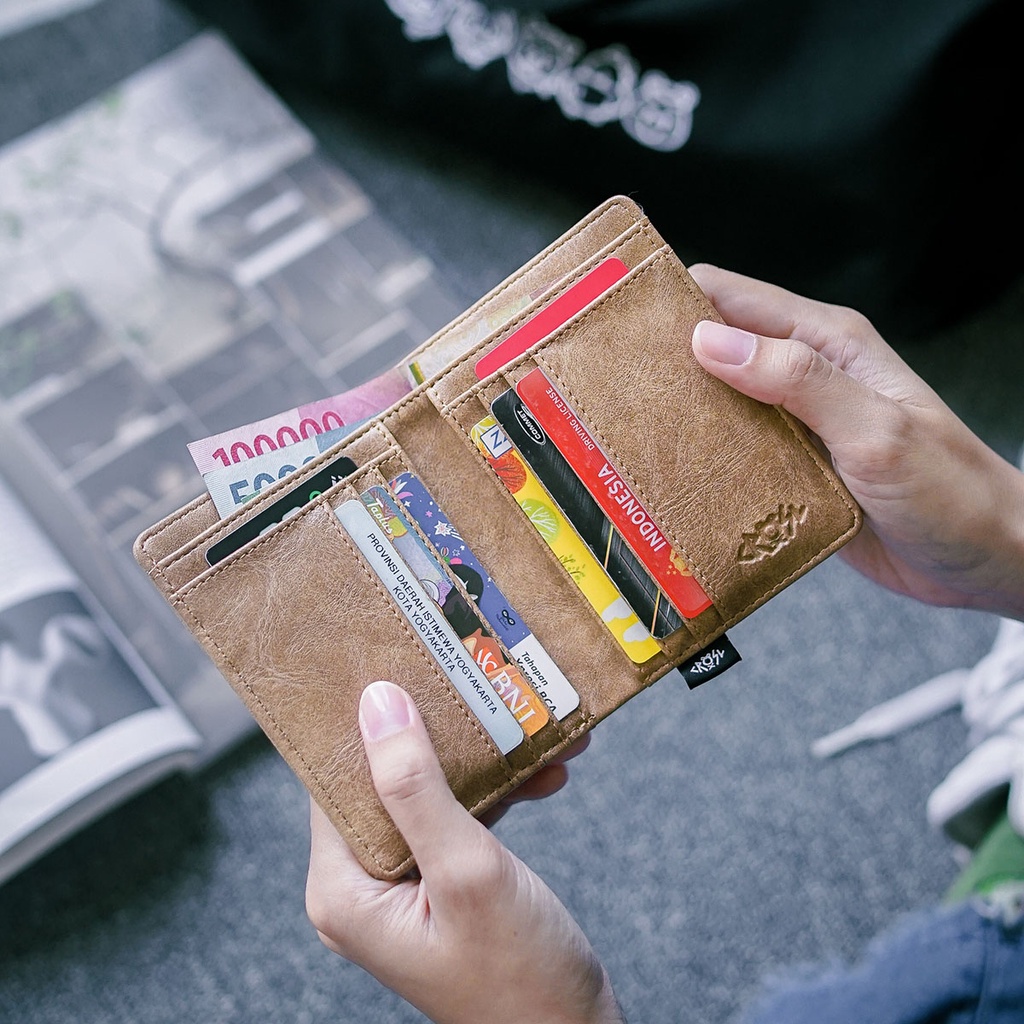 CRSL Walther Wallet | Extra Card Holder | Dompet Kulit Kecil Pria Wanita | 2 in 1 Wallet