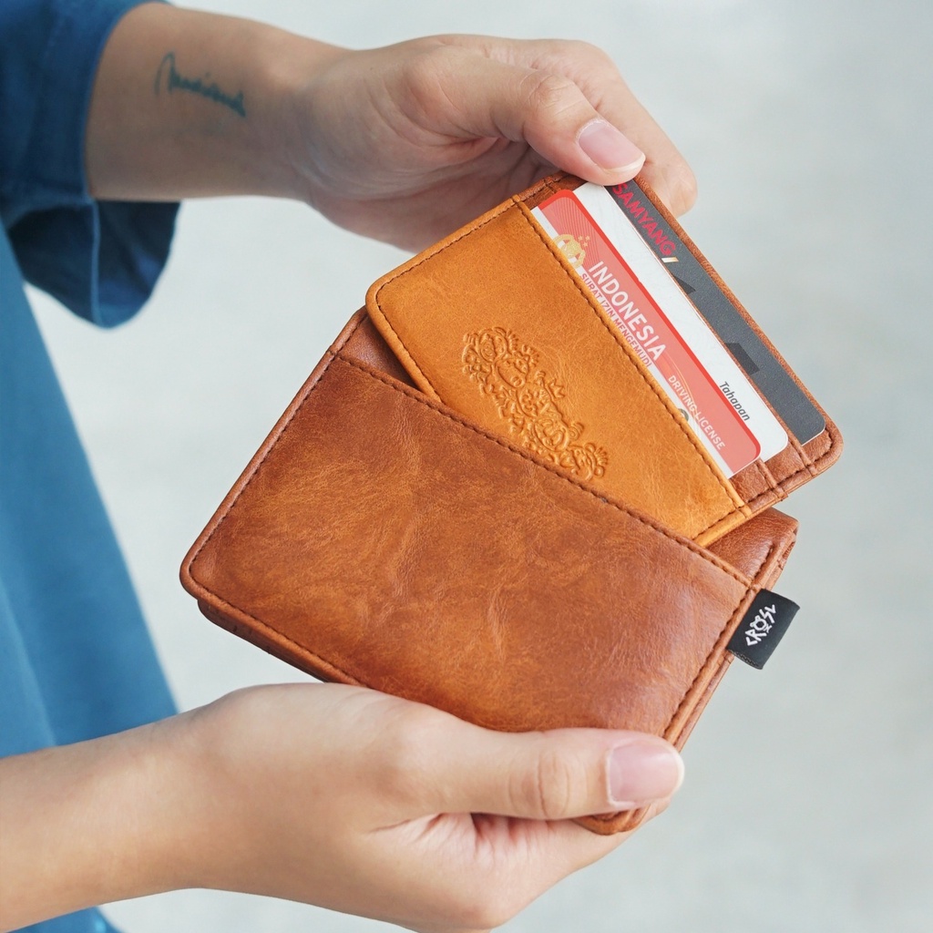 CRSL Walther Wallet | Extra Card Holder | Dompet Kulit Kecil Pria Wanita | 2 in 1 Wallet