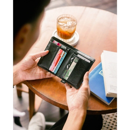 Image of CRSL Walther Wallet Black | Extra Card Holder | Dompet Kartu Kulit Kecil Pria Wanita | 2 in 1 Lipat