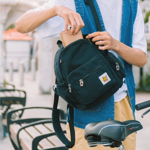 Image of CRSL Mini Daysic Backpack Chilo Black | Ransel Sekolah | Tas Backpack | Tas Punggung Mini | Tas Jalan-jalan | Mini Ransel | Bagpack Mini Unisex Pria Wanita