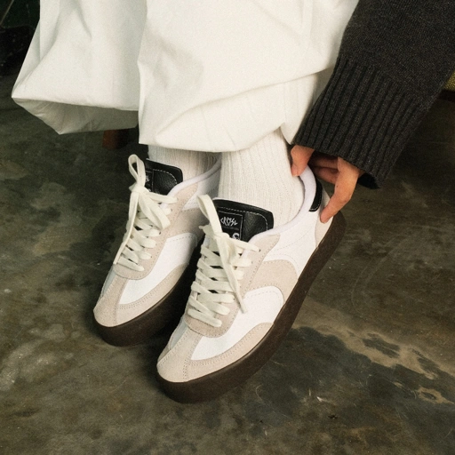 Image of CRSL Slyde Sneakers White I Sepatu Tali I Sport Shoes I Footwear I Sepatu Pria Wanita