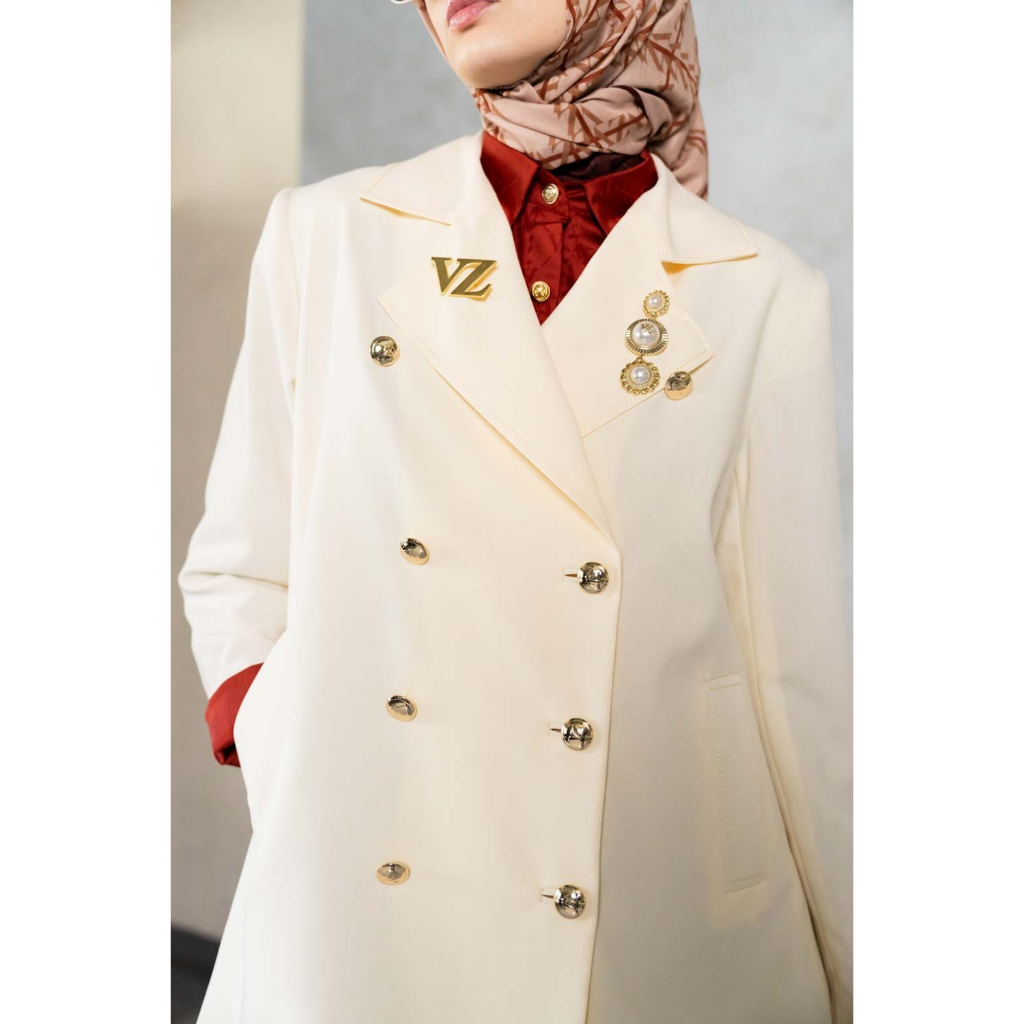 MONOGRAM BASIC BLAZER - VIVI ZUBEDI