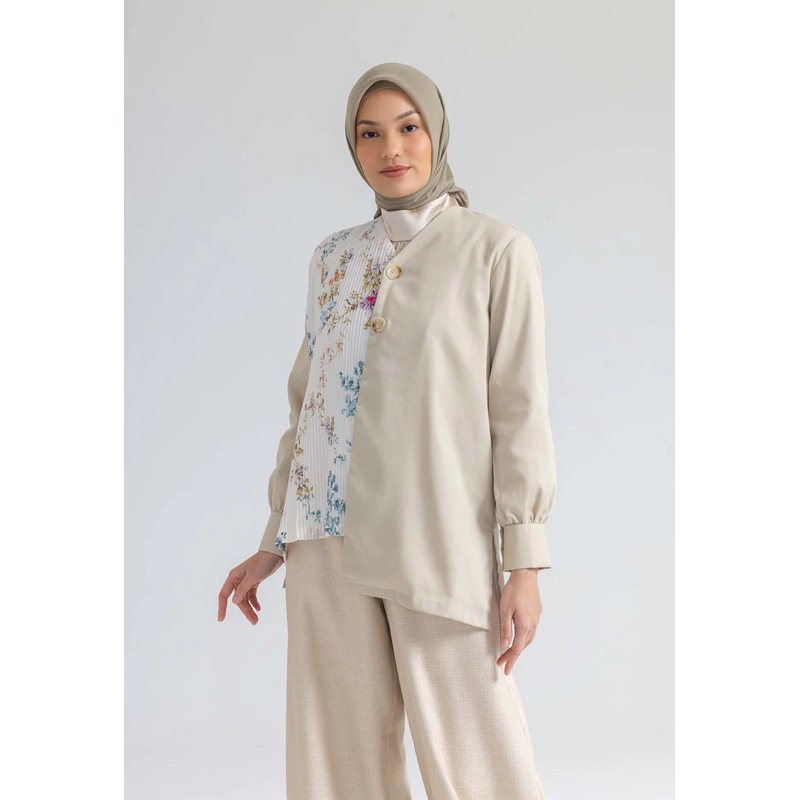 TULIP OUTER - RIA MIRANDA
