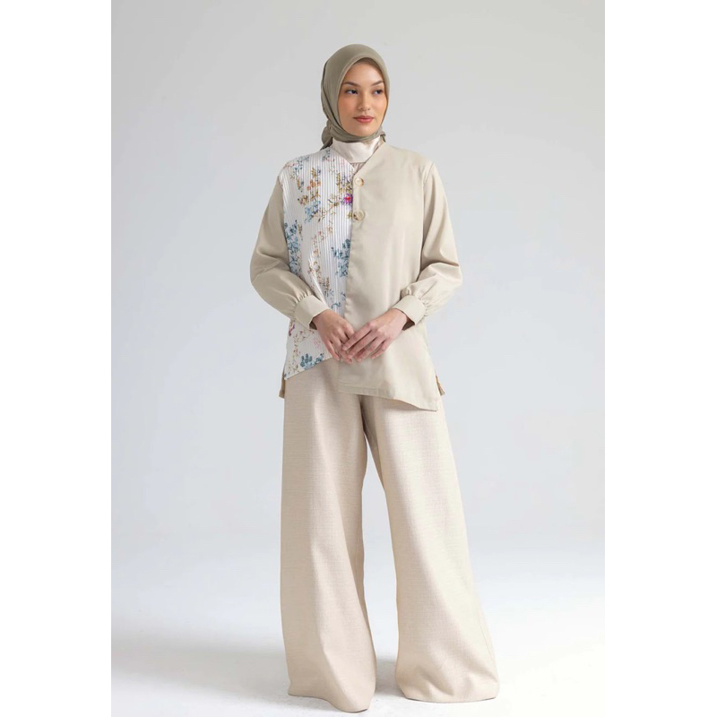 TULIP OUTER - RIA MIRANDA