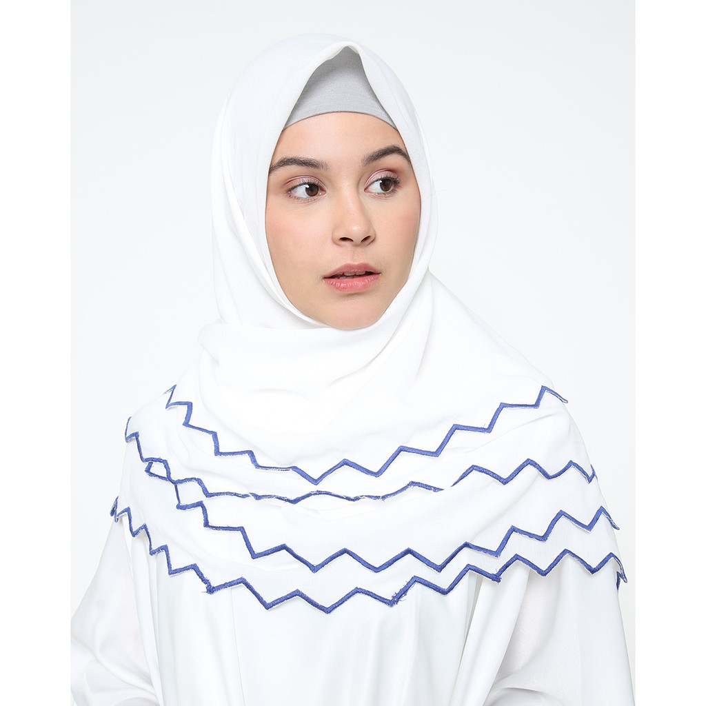 PRISM SCARF WHITE - RUMAH AYU X JEFFRY TAN