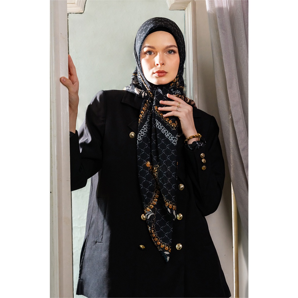 CHIMERICAL SCARF - VIVI ZUBEDI