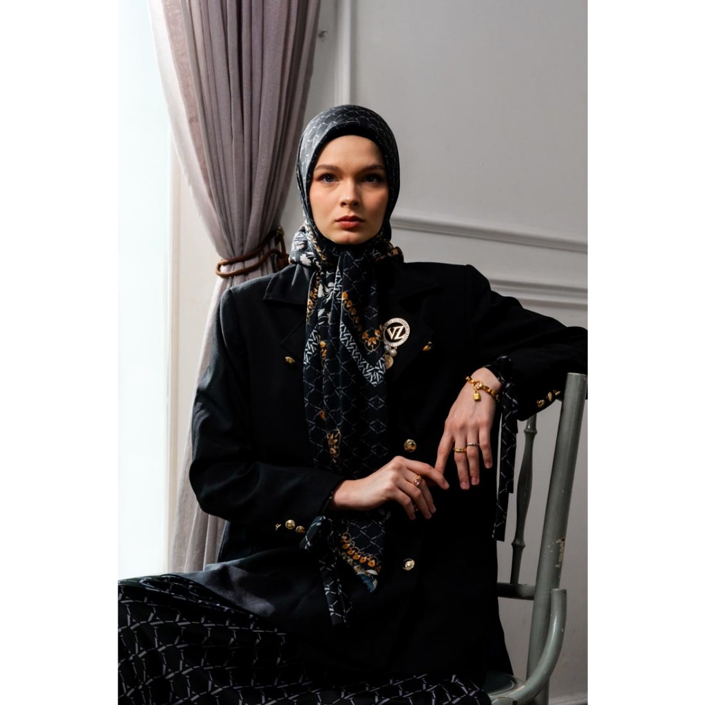CHIMERICAL SCARF - VIVI ZUBEDI