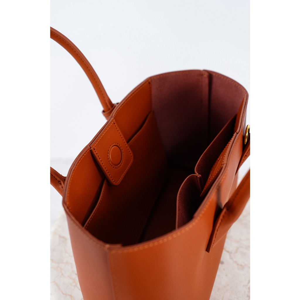 BAGUETTE BAG - VIVI ZUBEDI