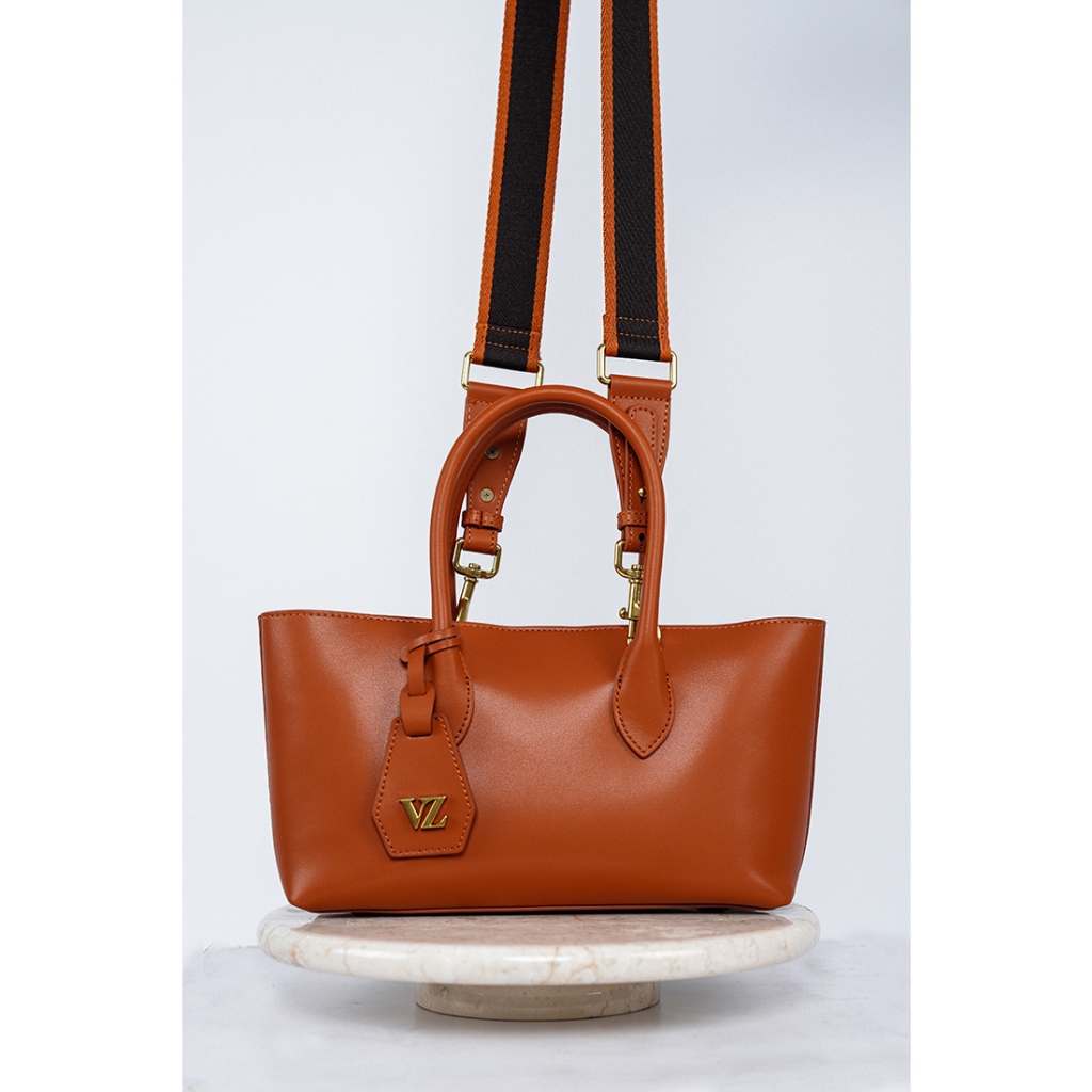 BAGUETTE BAG - VIVI ZUBEDI
