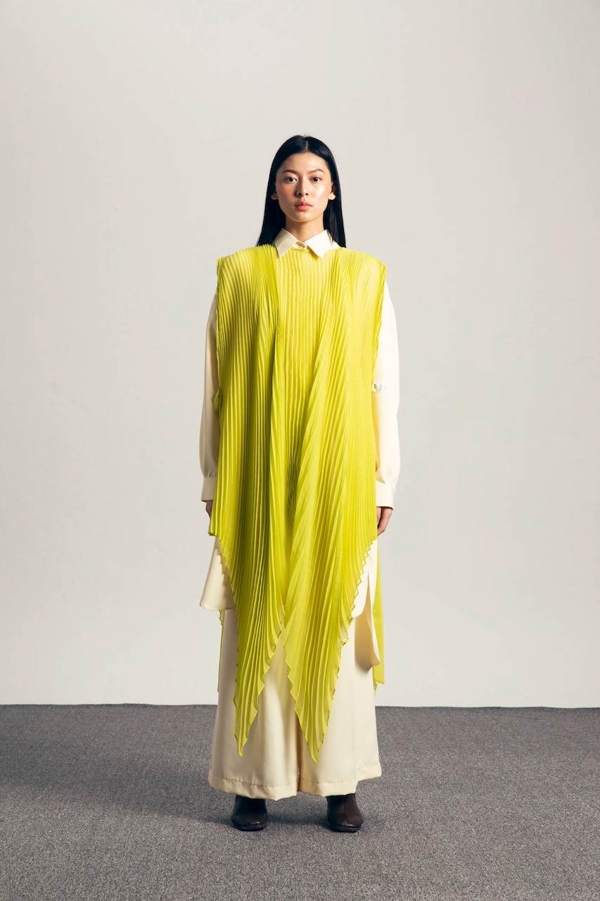 MAOVESE PLEATED VEST LIME GREEN - IKYK