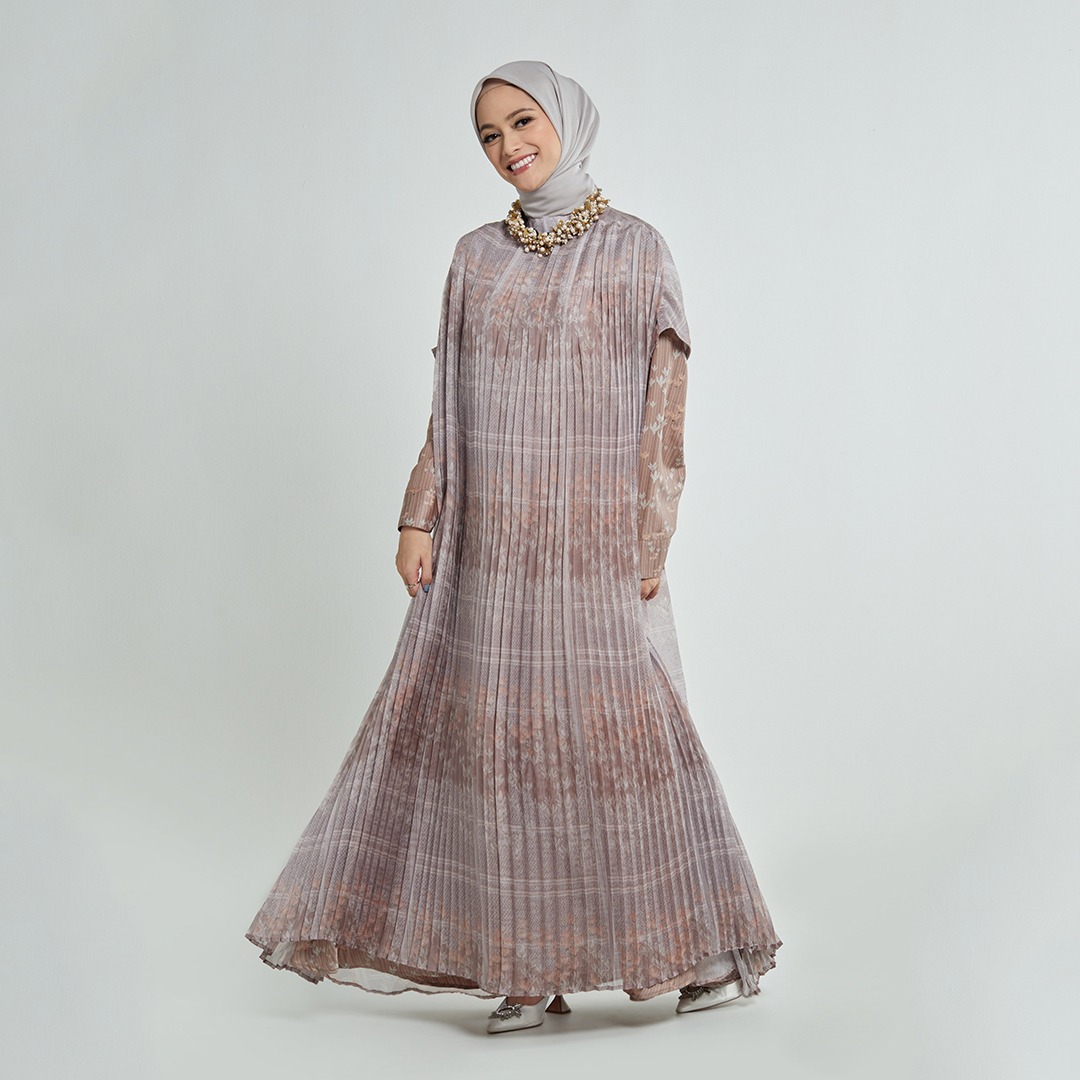TANIA PLEATED DRESS - KAMI