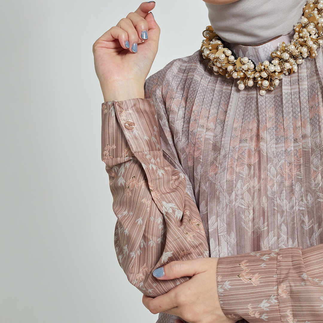 TANIA PLEATED DRESS - KAMI