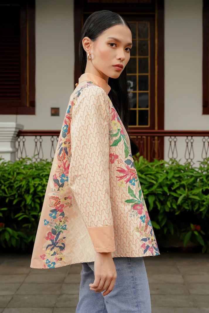 REVERIE BLOUSE - BENANG JARUM