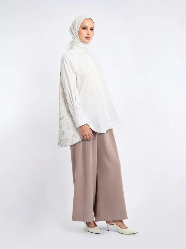 ISKA EMBROIDERY COLLAR TOP - KAMI