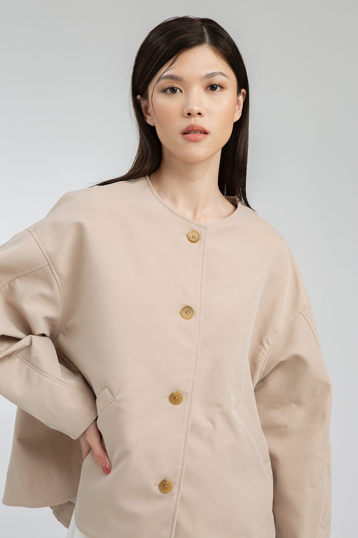 CATERIN BEIGE ROUND JACKET - NAGITA SLAVINA X IKYK