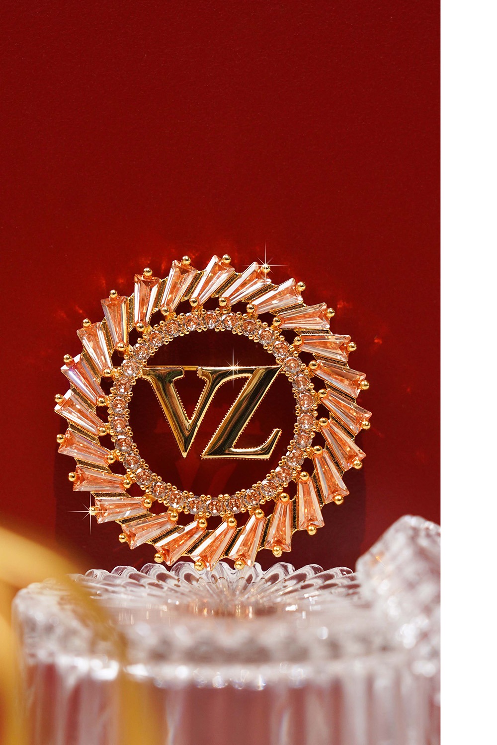 CRYSTALLUM BROOCH - VIVI ZUBEDI
