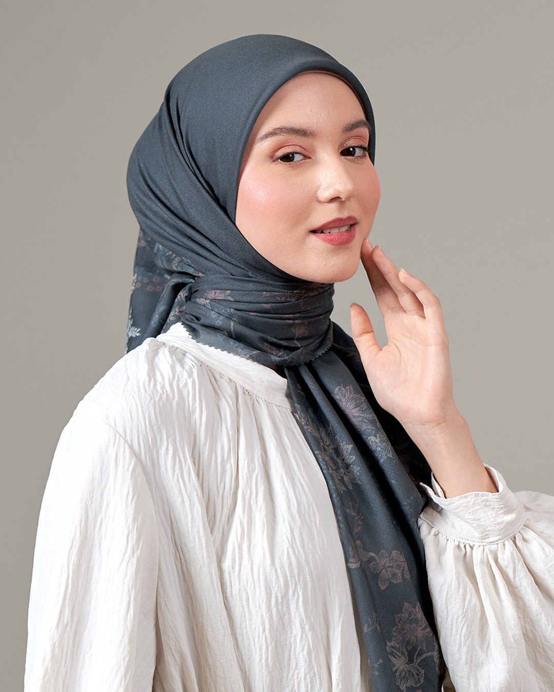 KAZUMI SCARF - JEDA